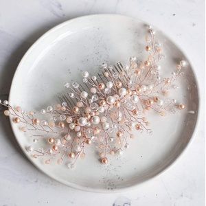 • Rose Gold Hair Accessory •